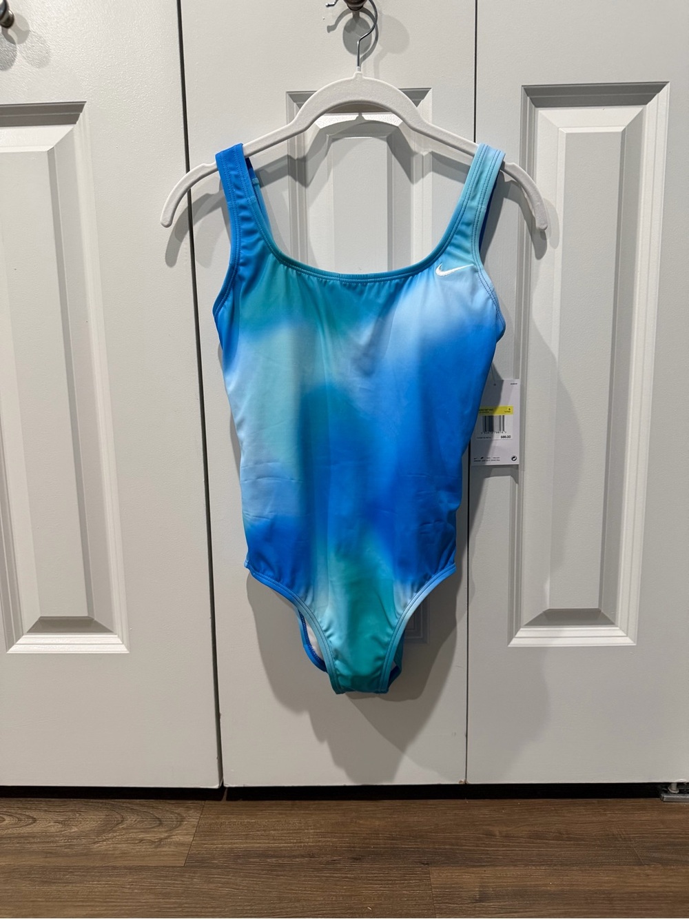 NIKE WOMENS OMBRÉ ONE PIECE SWIMSUIT - SIZE SMALL W/ TAGS